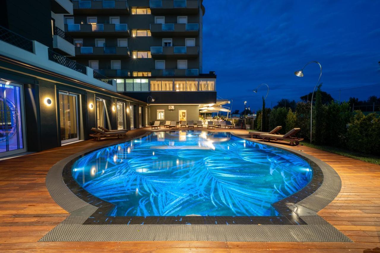 Brasil Seaview Hotel Milano Marittima Exterior foto