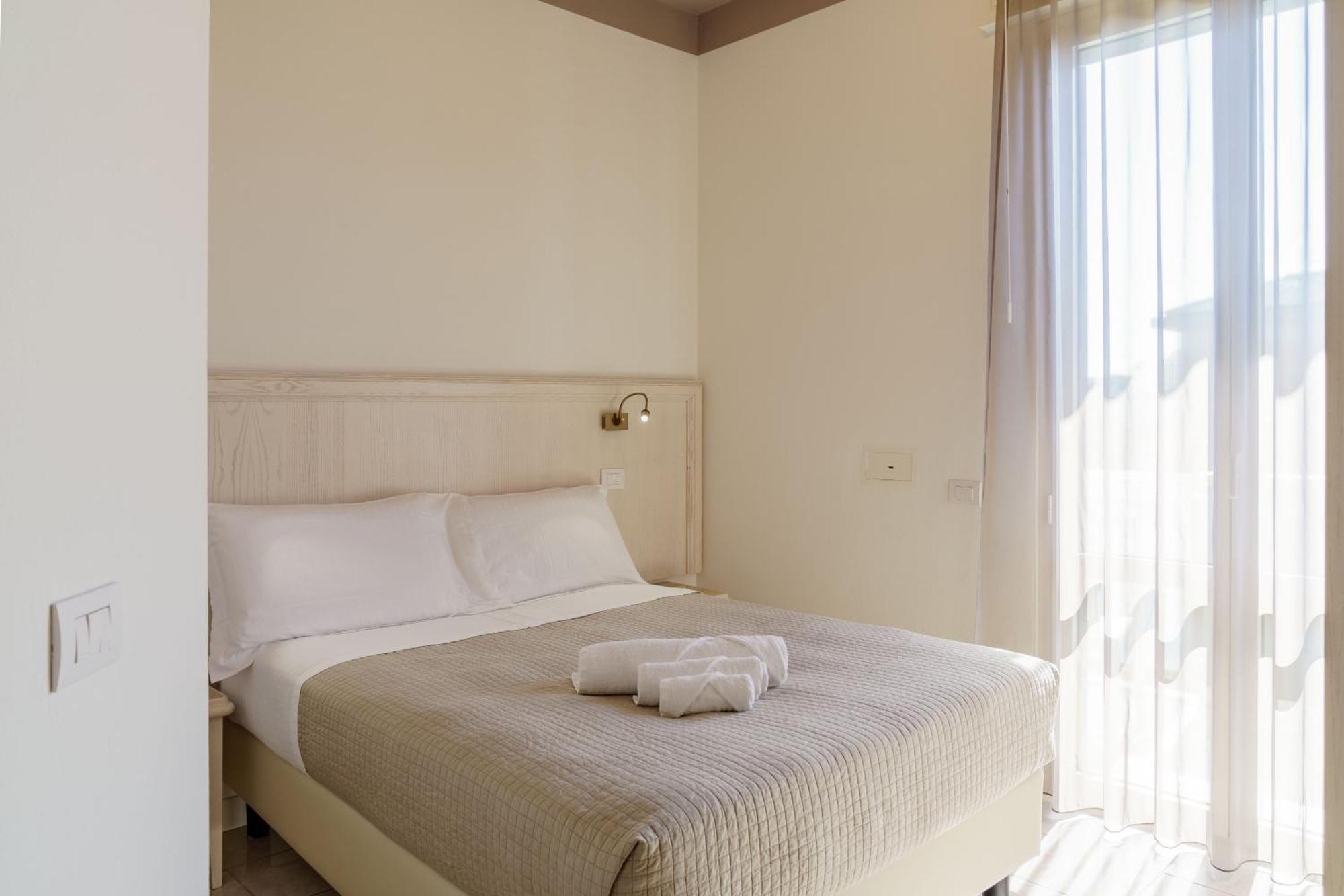 Brasil Seaview Hotel Milano Marittima Exterior foto